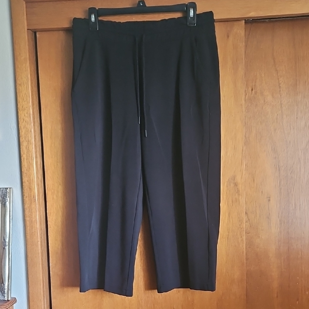 Athleta Cropped Pants Sz Medium